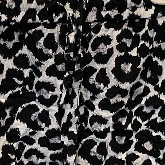 Soft Joie, Women short, lepard print, XS - Picture 9 of 9